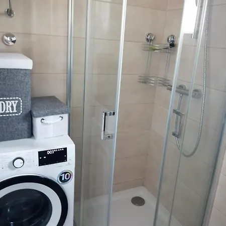 Fuer 5 Personen Ca, 68 M Sup2 In Silo, Adriakueste Kroatien Kroatische Inseln Apartment *