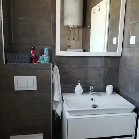 Apartment Fuer 5 Personen Ca, 68 M Sup2 In Silo, Adriakueste Kroatien Kroatische Inseln Silo (Krk)