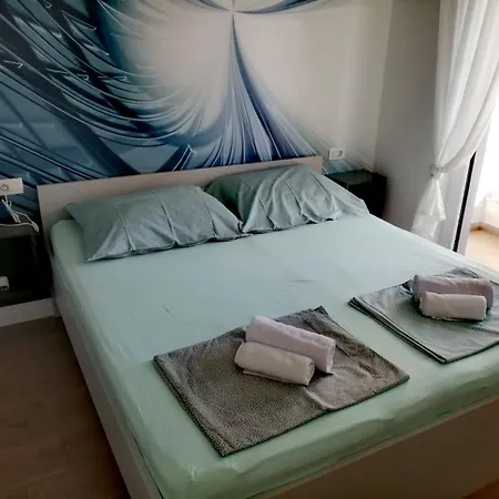 Fuer 5 Personen Ca, 68 M Sup2 In Silo, Adriakueste Kroatien Kroatische Inseln Apartment
